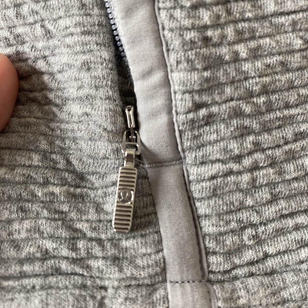 Lululemon On Repeat Bomber coat Heathered Core Lt Grey Textured Full Zip Size 4 - Picture 4 of 12